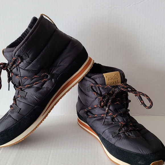 Teva Ember Lace Up Womens Boots Sz9 